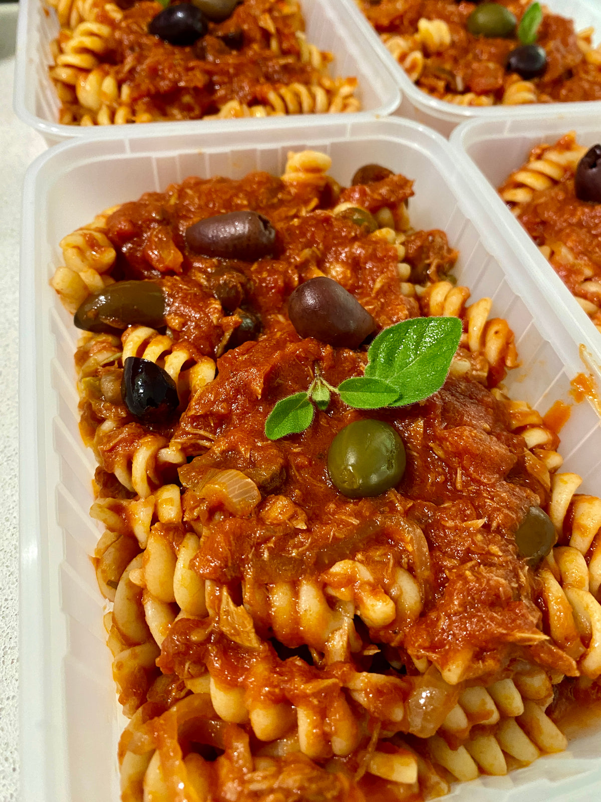 Pasta with Tuna, Olives and Capers - Single serve - Frozen